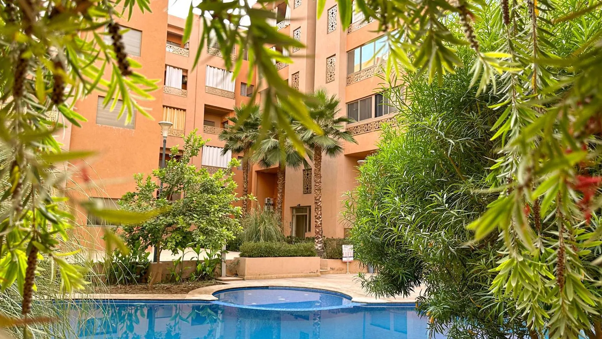 Апартаменты Modern Flat With Double Patio Right Next To Marrakech Center Марракеш 0*,  Марокко
